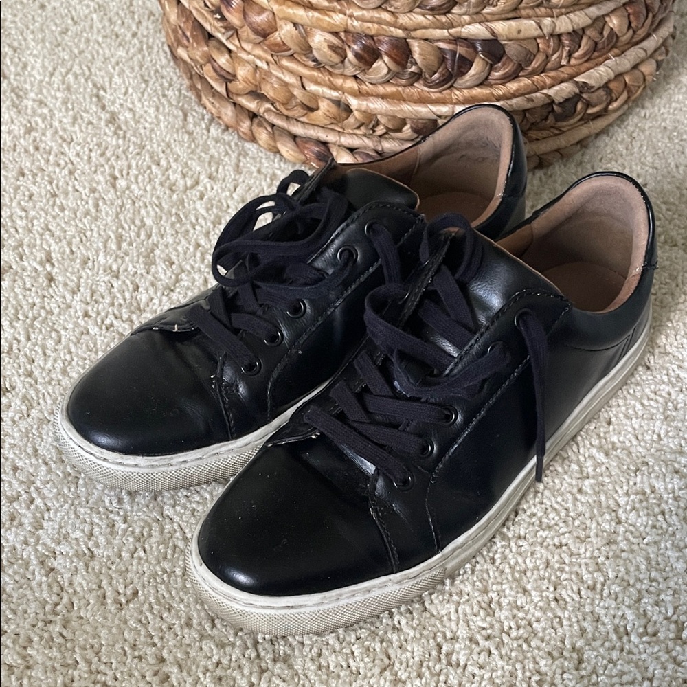 Banana Republic Men’s Black Leather Sneakers Lace Up Sneakers - Size 9